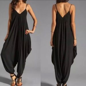NWOT Women’s M harem jumpsuit